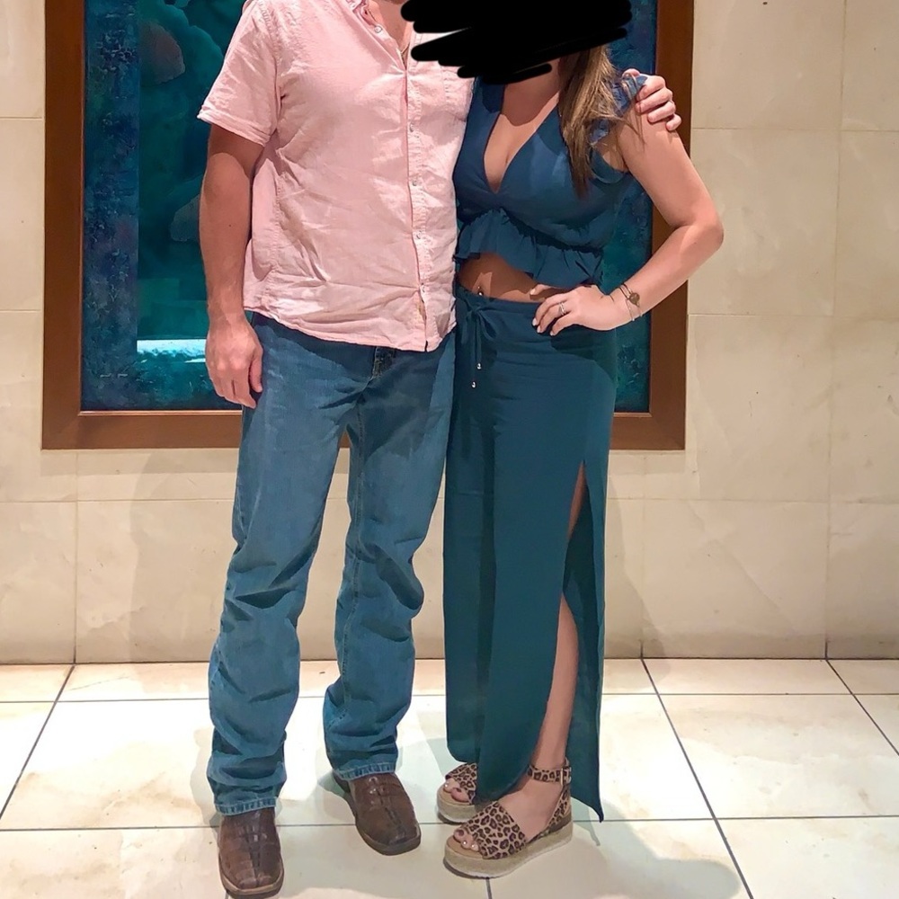 Two-Piece Outfit - Picture 4 of 4